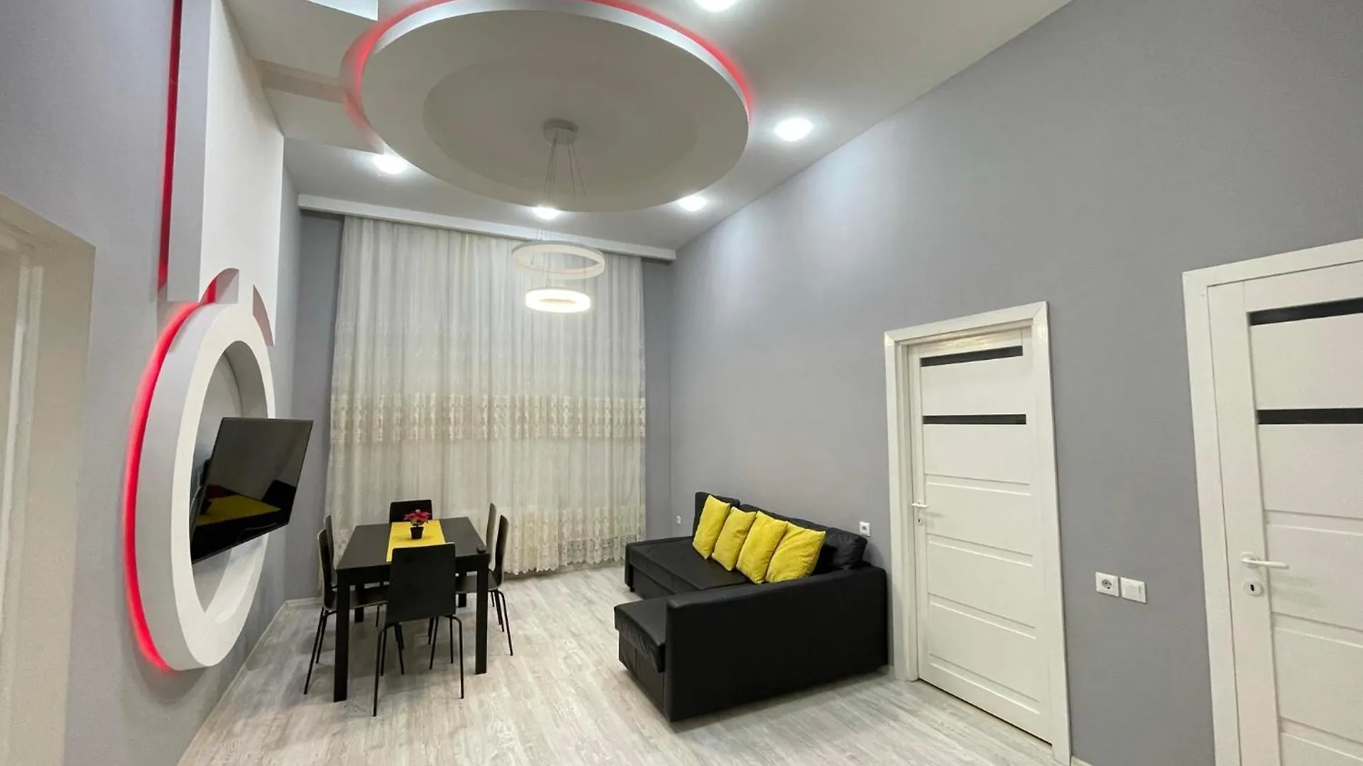 Sapphire Apartment - 5 Rooms, 2 Bathrooms 부다페스트