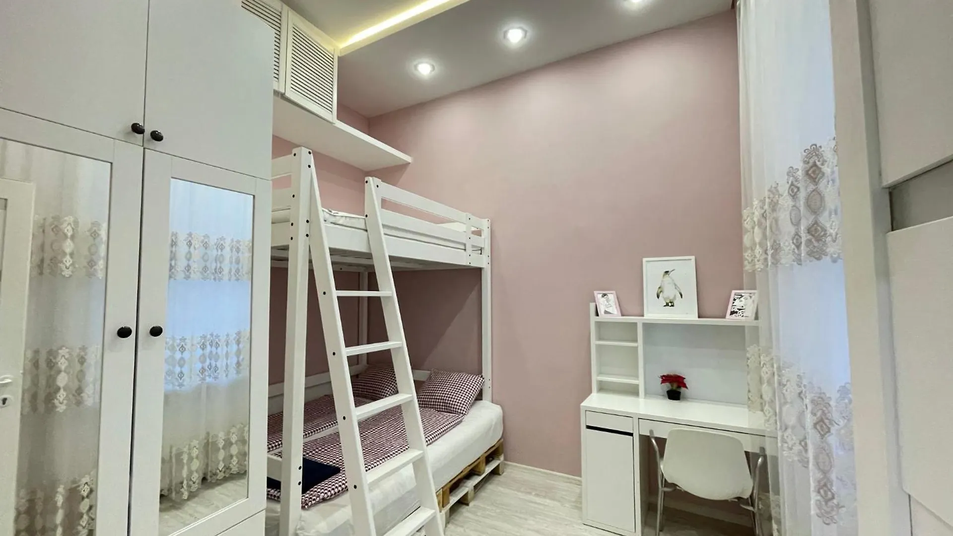 Sapphire Apartment - 5 Rooms, 2 Bathrooms 부다페스트